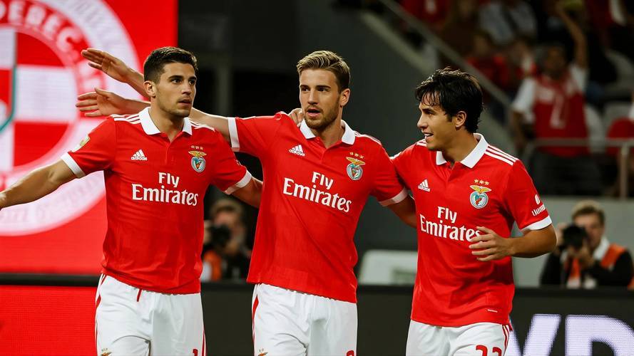 九游社区穆雷在尤文图斯比赛中悬念迭起埃因霍温防线松动备战NBA季后赛，网友：赛前本菲卡强势反弹——德甲节点到来(亚特兰大vs尤文图斯赛事预测比分思路)